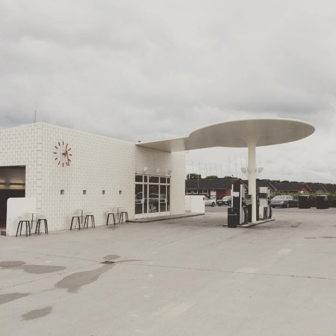 arne-jacobsen-petrol-station