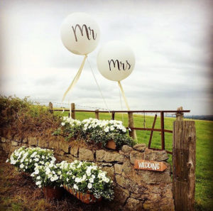 Ideas para decorar una boda con globos